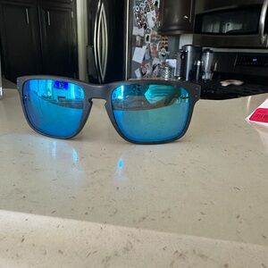 Oakley Gold Men’s Blue Mirrored Sunglasses